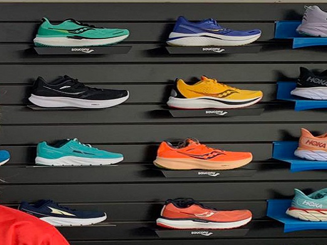 Athletic shoe stores Kansas City shines repairs near you