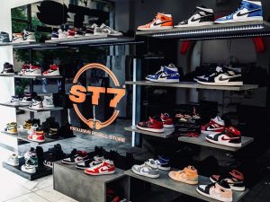 Athletic shoe stores Palermo shines repairs near you