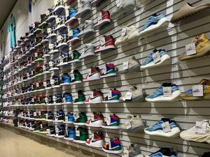 Athletic shoe stores Houston shines repairs near you