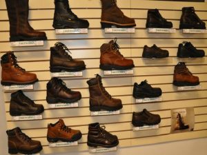 Athletic shoe stores Miami shines repairs near you