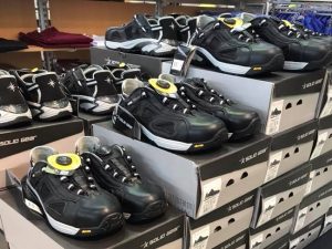 Athletic shoe stores Vienna shines repairs near you