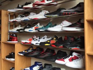 Athletic shoe stores Chicago shines repairs near you